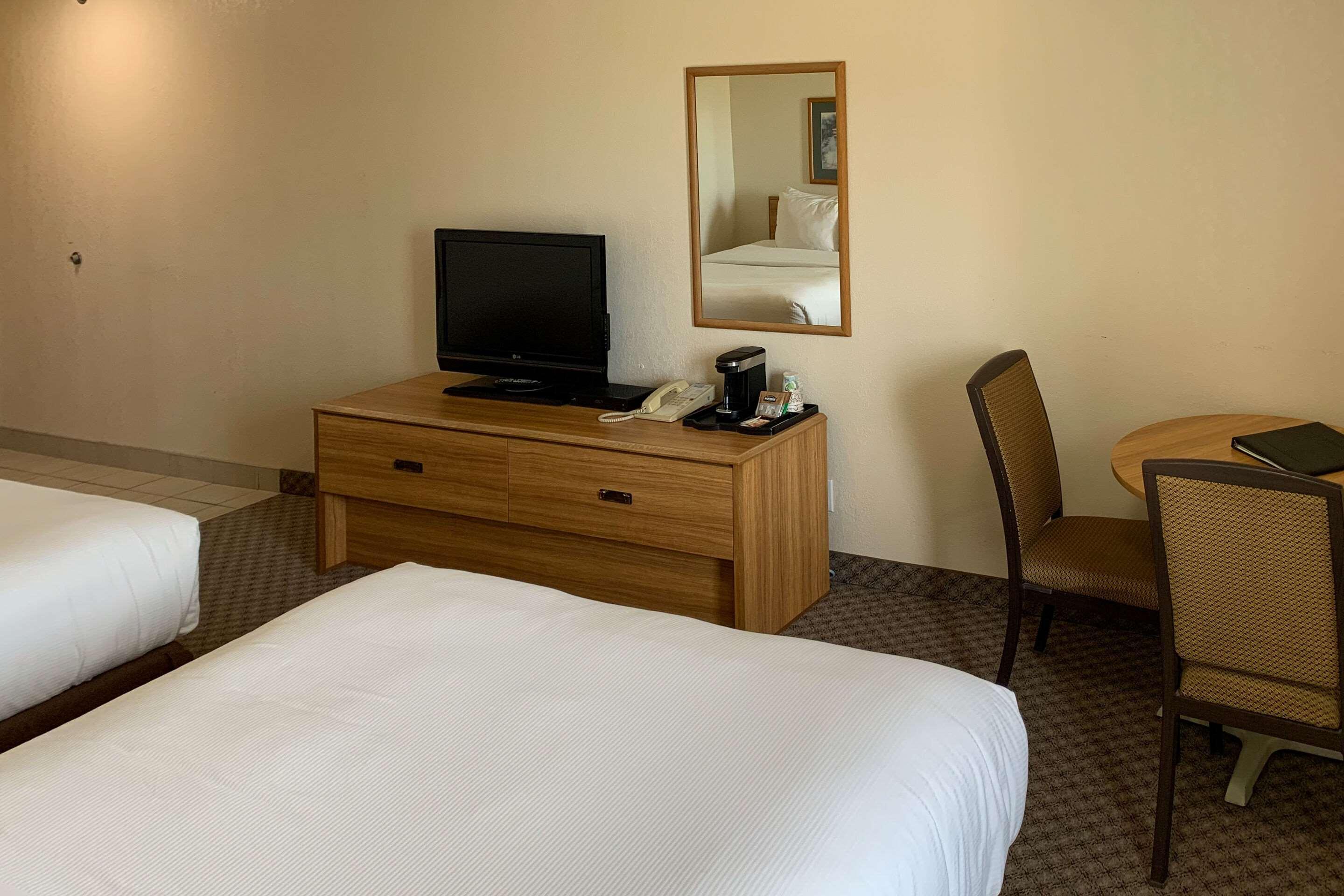Comfort Inn & Suites Middletown - Franklin Экстерьер фото