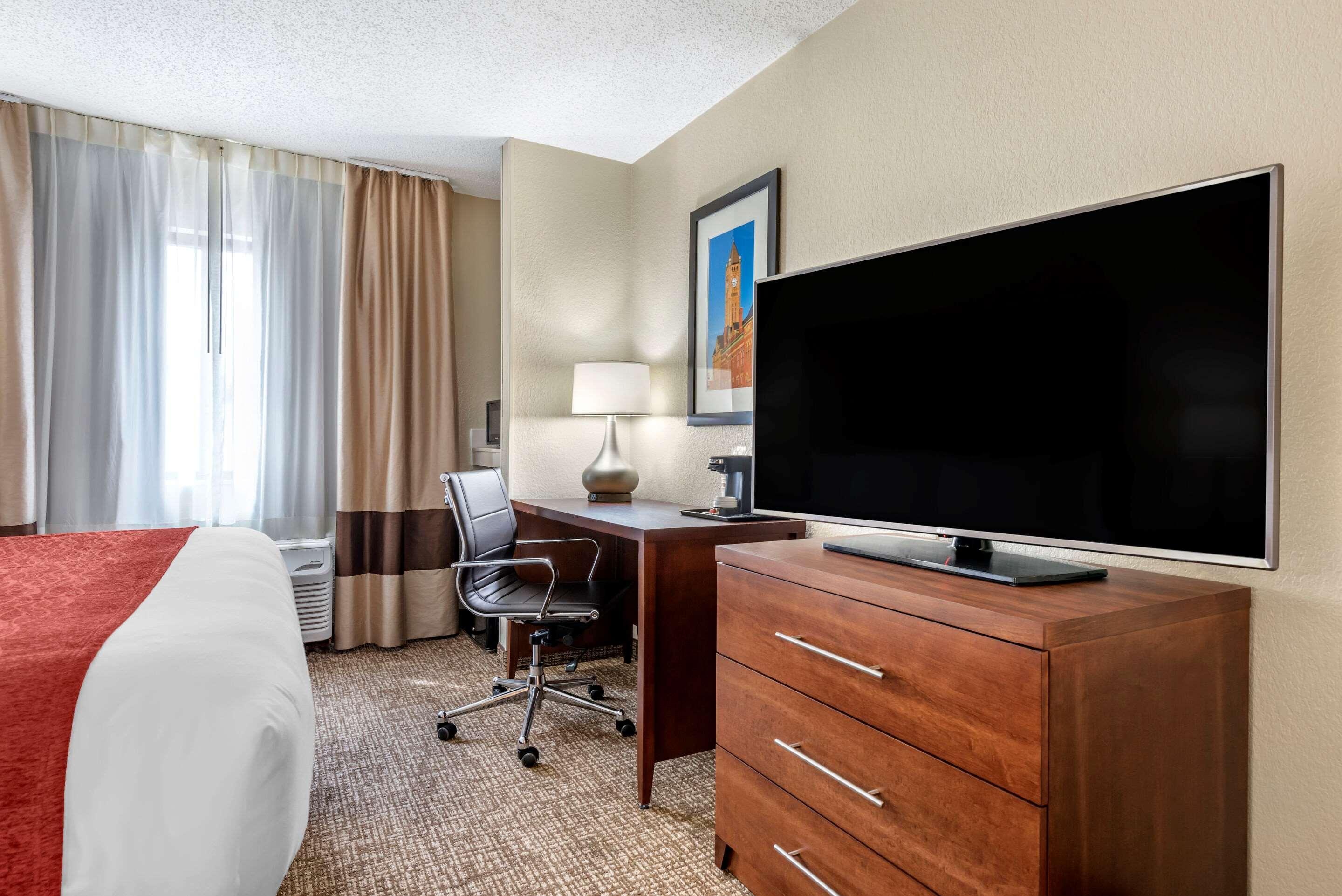 Comfort Inn & Suites Middletown - Franklin Экстерьер фото