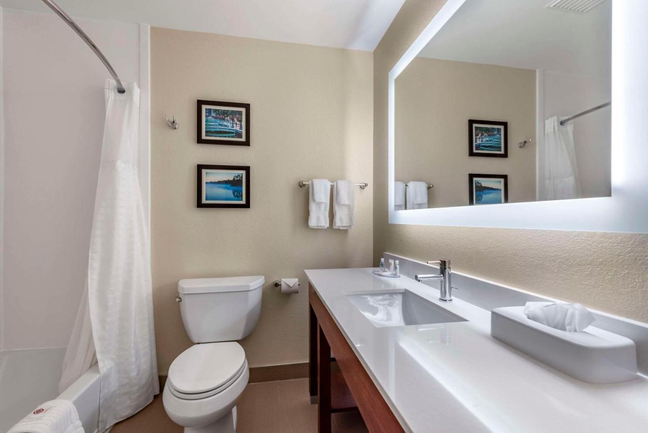 Comfort Inn & Suites Middletown - Franklin Экстерьер фото