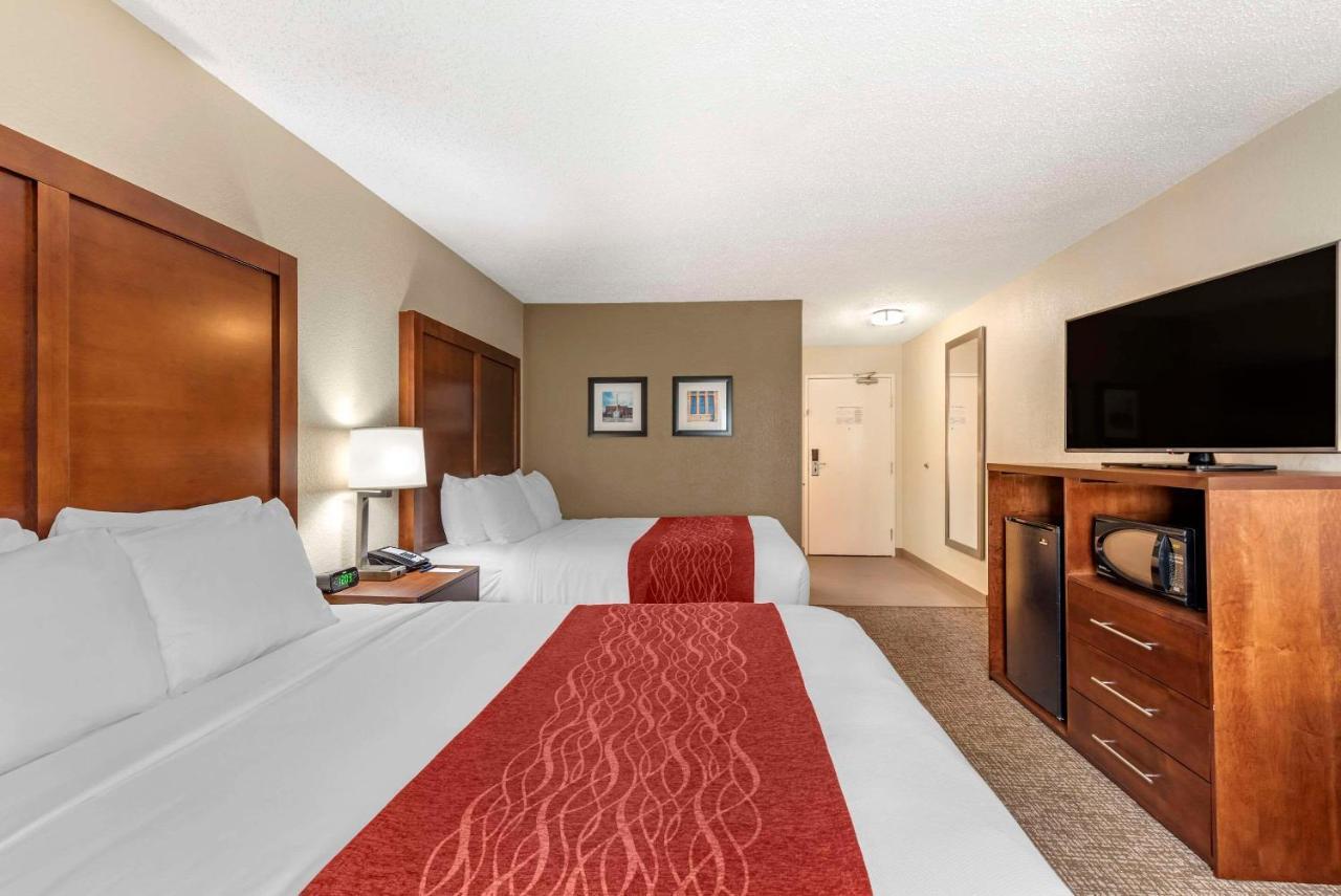 Comfort Inn & Suites Middletown - Franklin Экстерьер фото