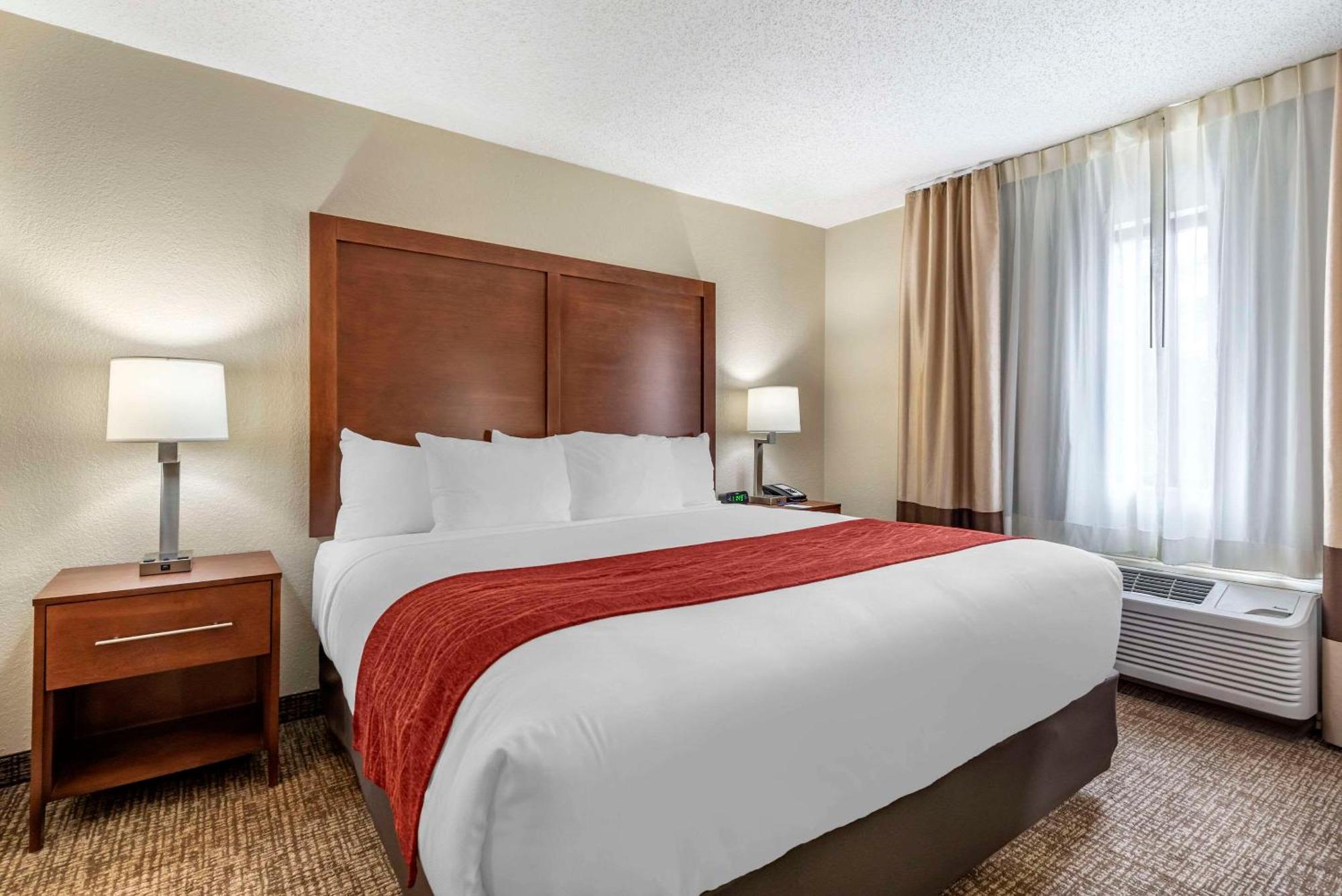 Comfort Inn & Suites Middletown - Franklin Экстерьер фото