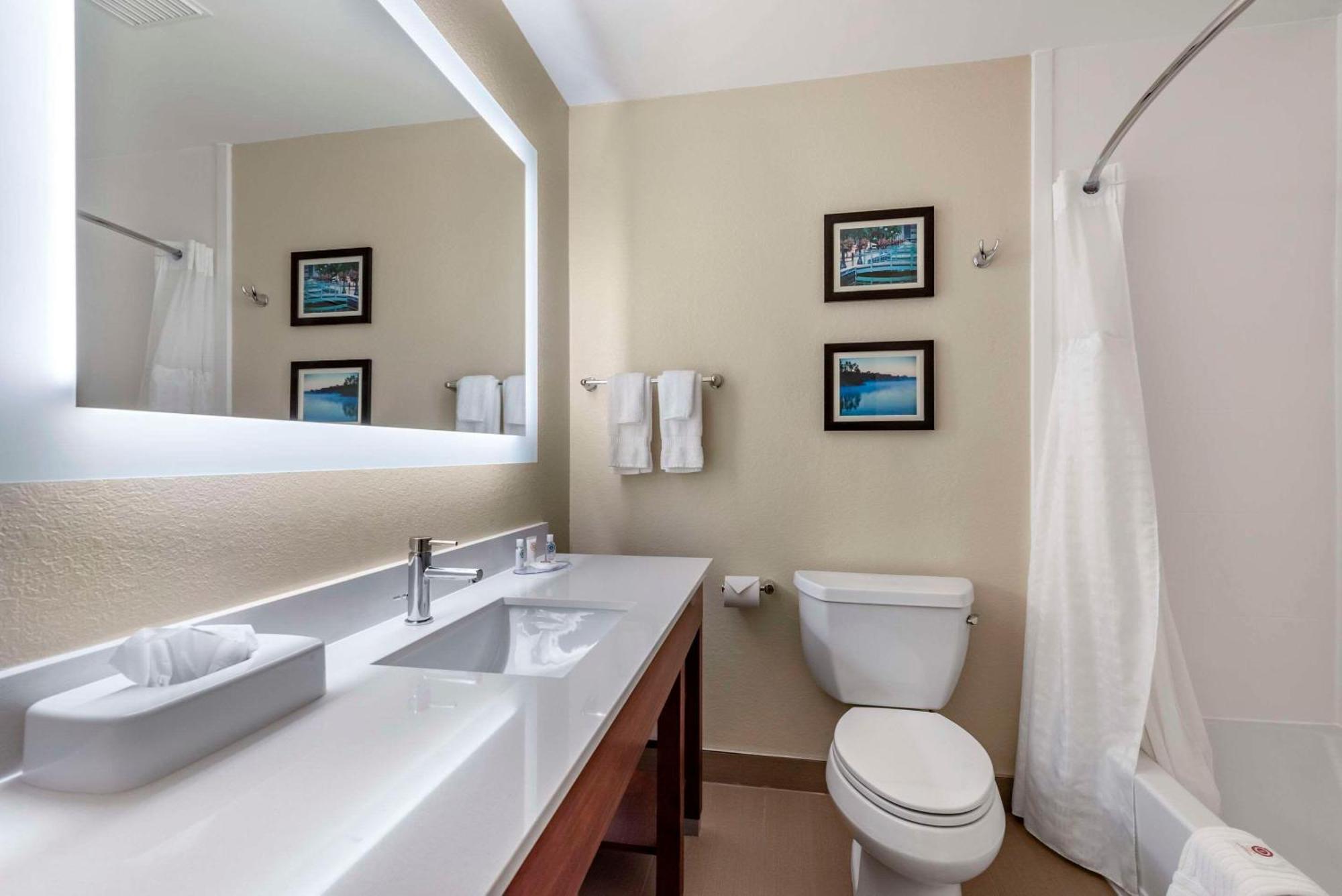 Comfort Inn & Suites Middletown - Franklin Экстерьер фото